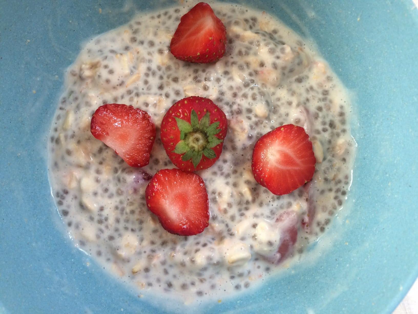 Zomerontbijt Met Chiapudding En Aardbeien